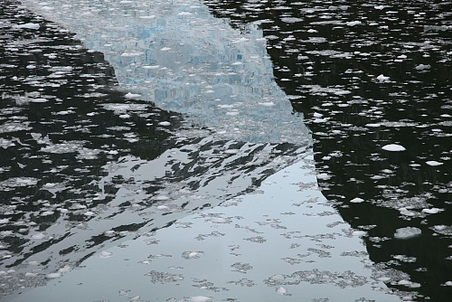 CHILE : glacers reflection - © Doris Stricher