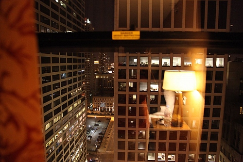 Chicago at night downtown - intimacy - © Doris Stricher