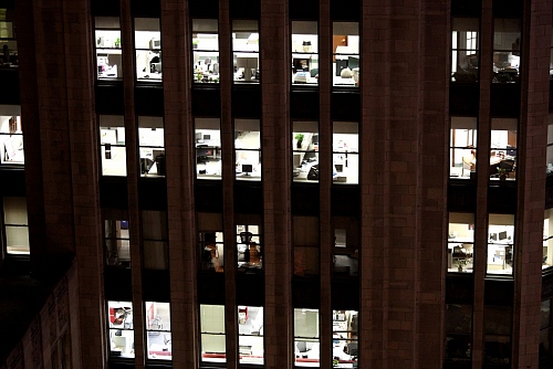 Chicago at night - view on empty offices - © Doris Stricher