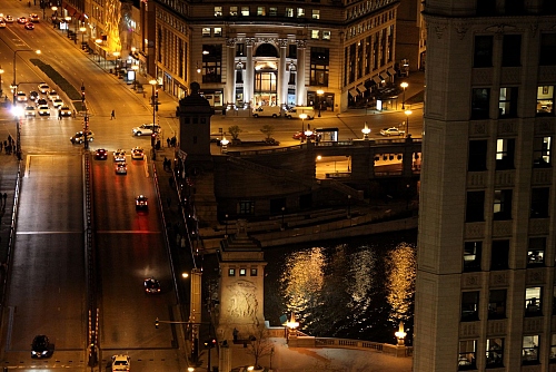 Chicago at night - bridge from Michigan Avenue - © Doris Stricher
