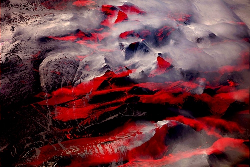 Creativ destruction in red - La chute d' Icare - Icarus fall - © Doris Stricher